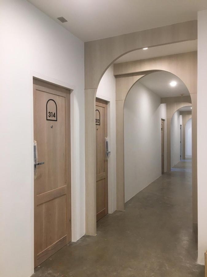 Nappiness Hotel - Sha Extraplus Бангкок Екстер'єр фото