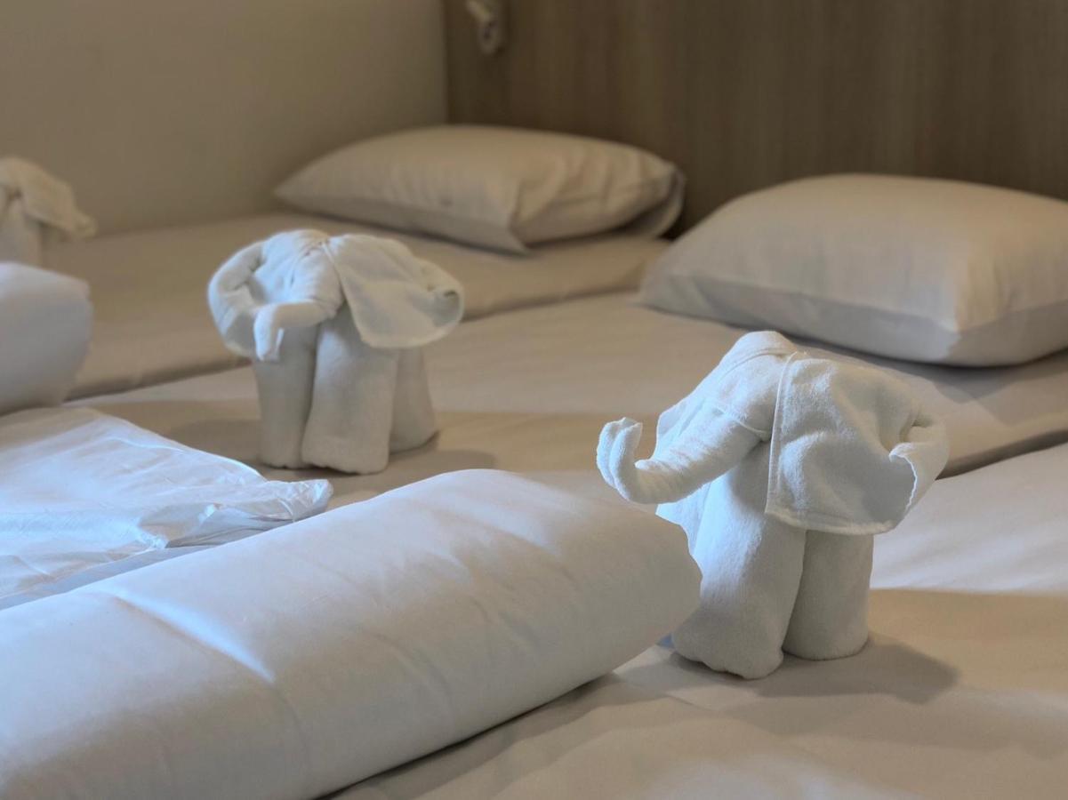 Nappiness Hotel - Sha Extraplus Бангкок Екстер'єр фото