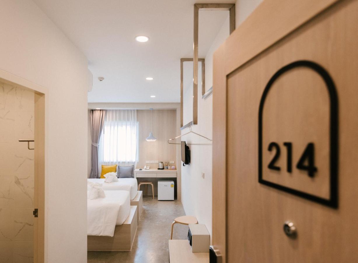 Nappiness Hotel - Sha Extraplus Бангкок Екстер'єр фото