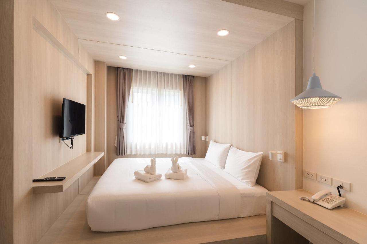 Nappiness Hotel - Sha Extraplus Бангкок Екстер'єр фото