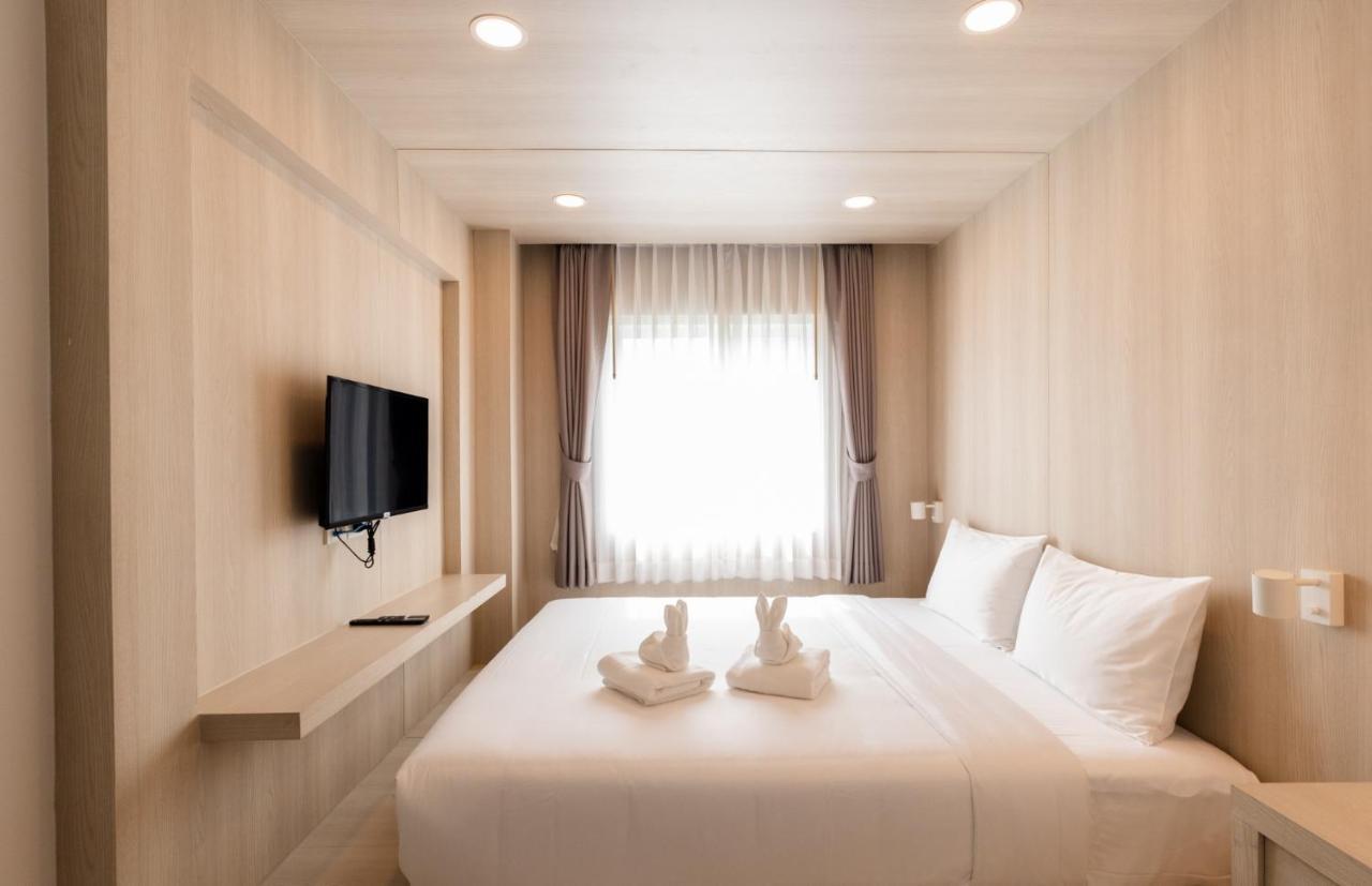 Nappiness Hotel - Sha Extraplus Бангкок Екстер'єр фото