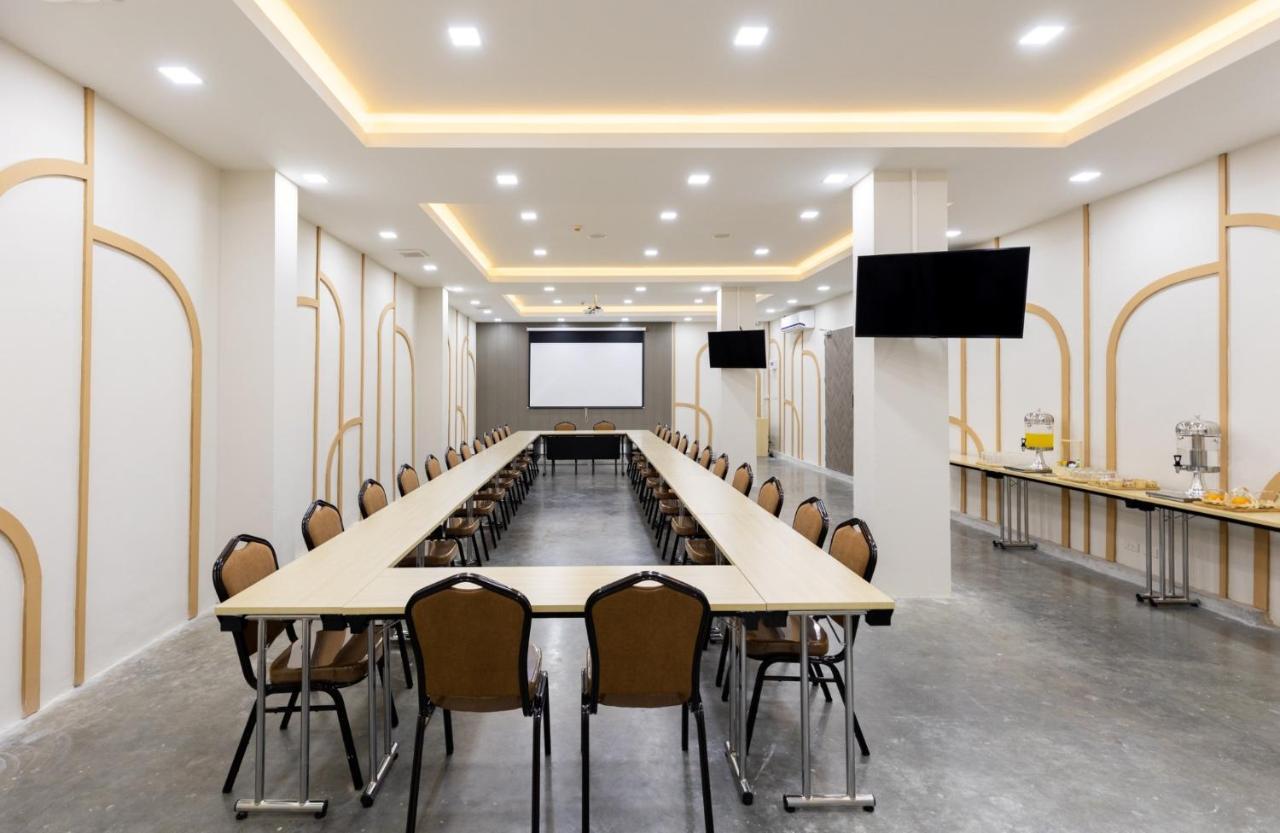 Nappiness Hotel - Sha Extraplus Бангкок Екстер'єр фото