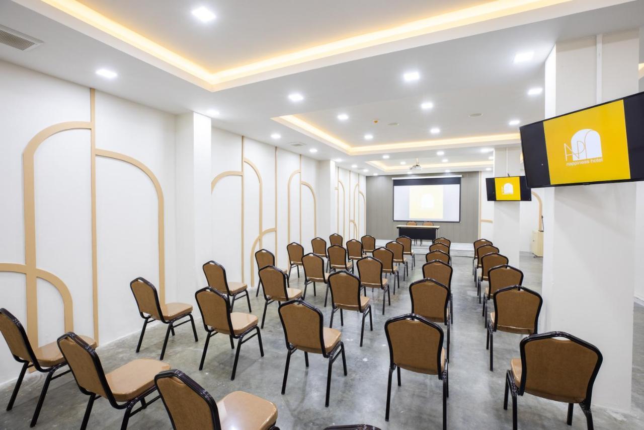 Nappiness Hotel - Sha Extraplus Бангкок Екстер'єр фото